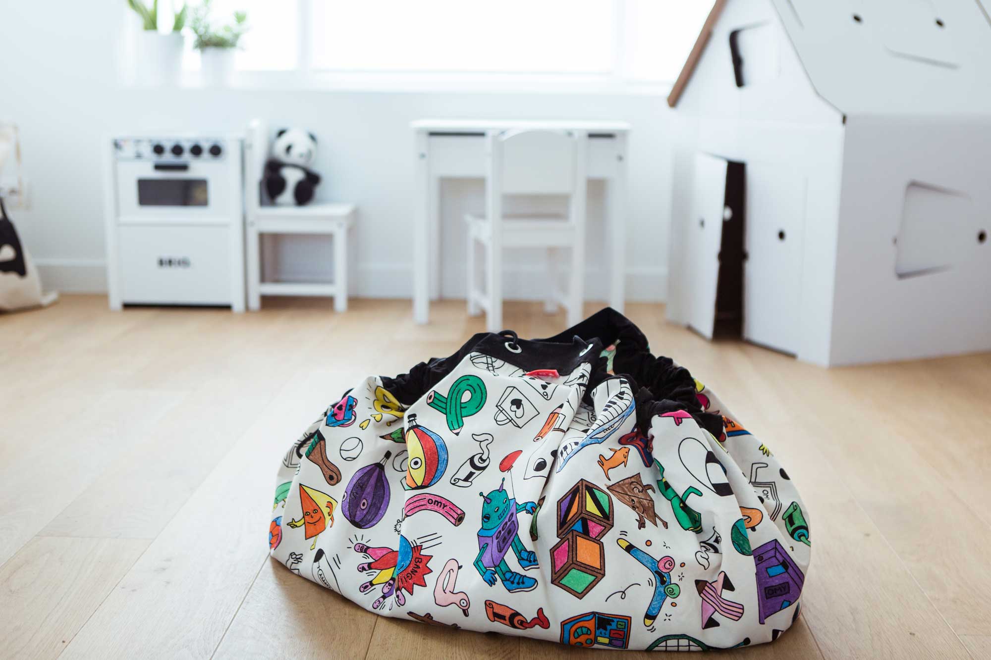 Play&Go storage bag and play mat, self colored, kidsroom, paper house, kitchen, desk and chair