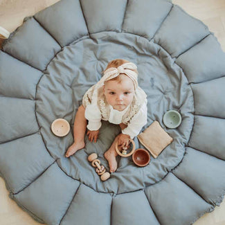 Bloom Dusty Blue organic babymat
