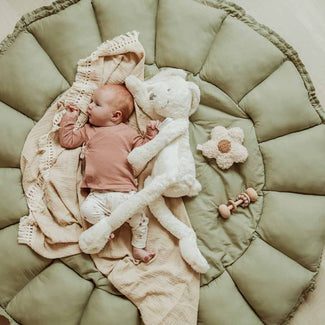 Bloom Meadow Green organic babymat