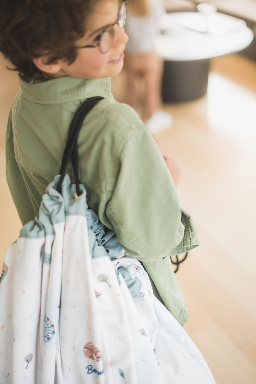 stylish designed Paris Map toy storage bag, child carrying the bag