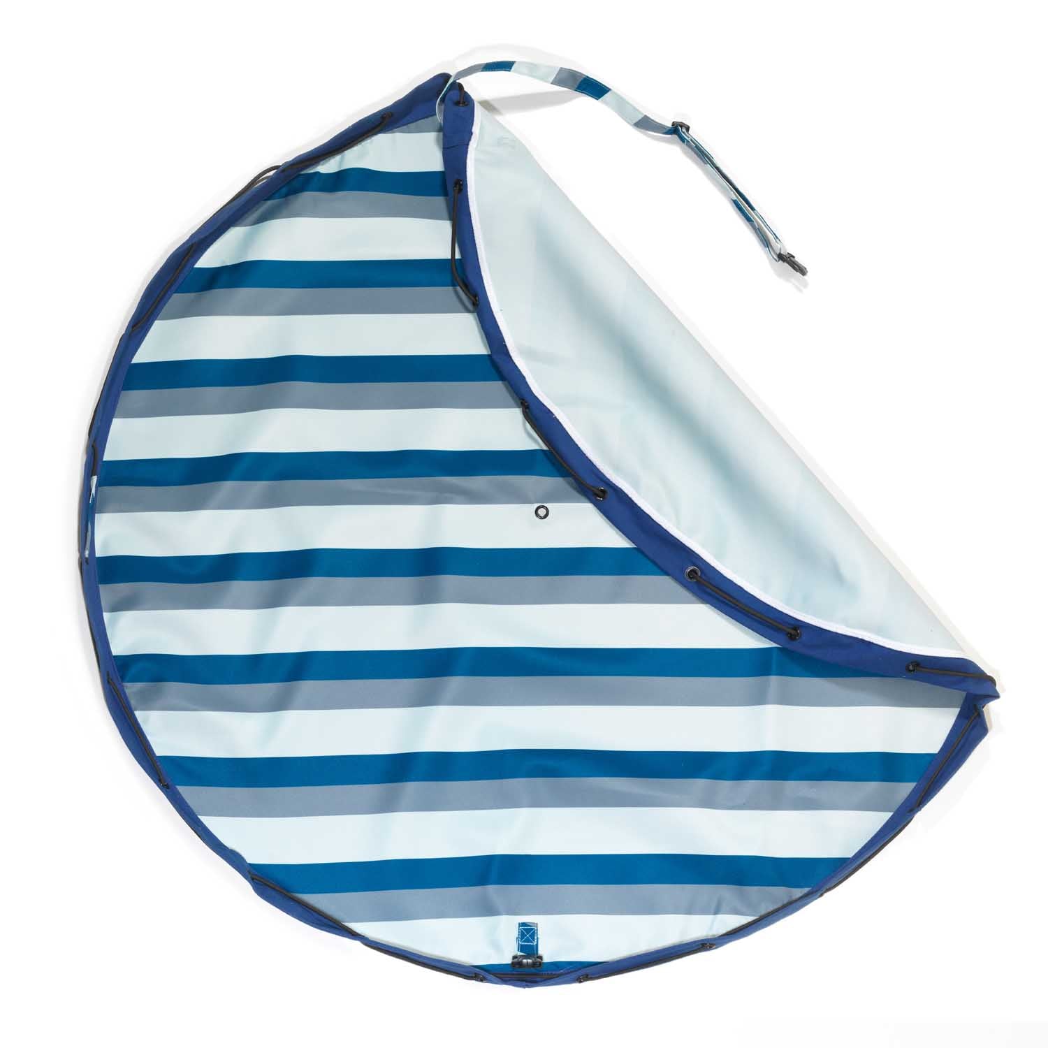outdoor beach bag blue/green stripes, detail picture of open bag, folded piece unicolor on inside                   