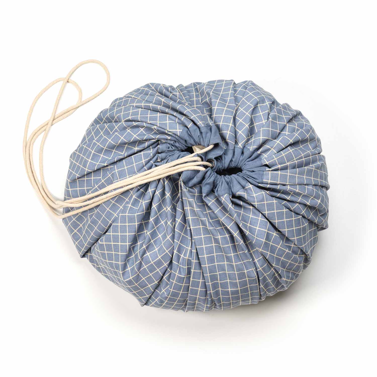 detail picture closed organic storage bag grid blue