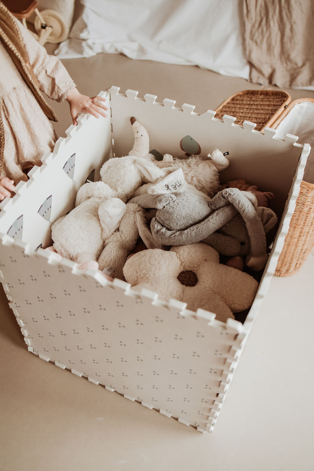 box made of numbers/dots puzzlemat, filled with cuddles